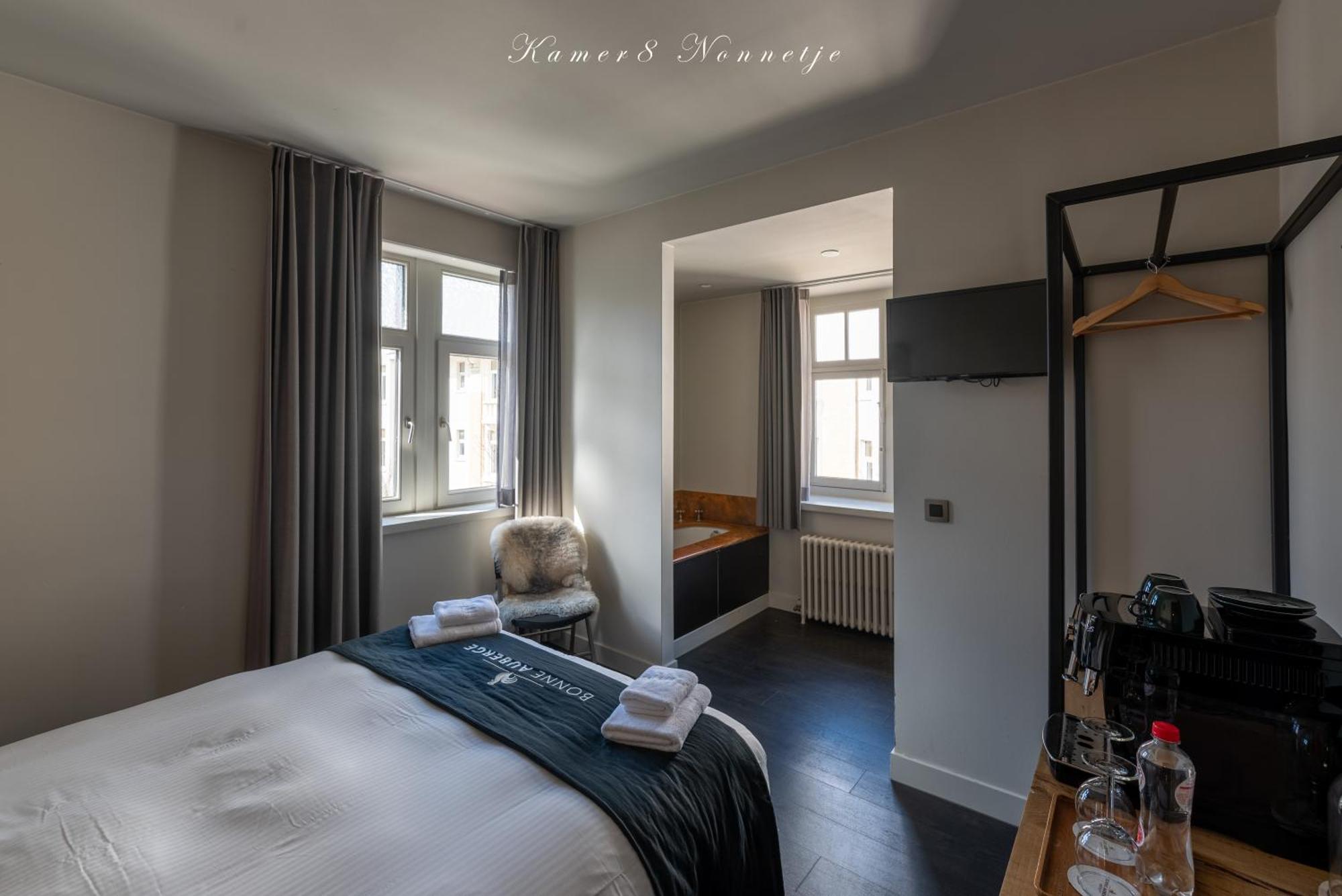 Hotel Bonne Auberge (Adults Only) De Haan Exteriör bild