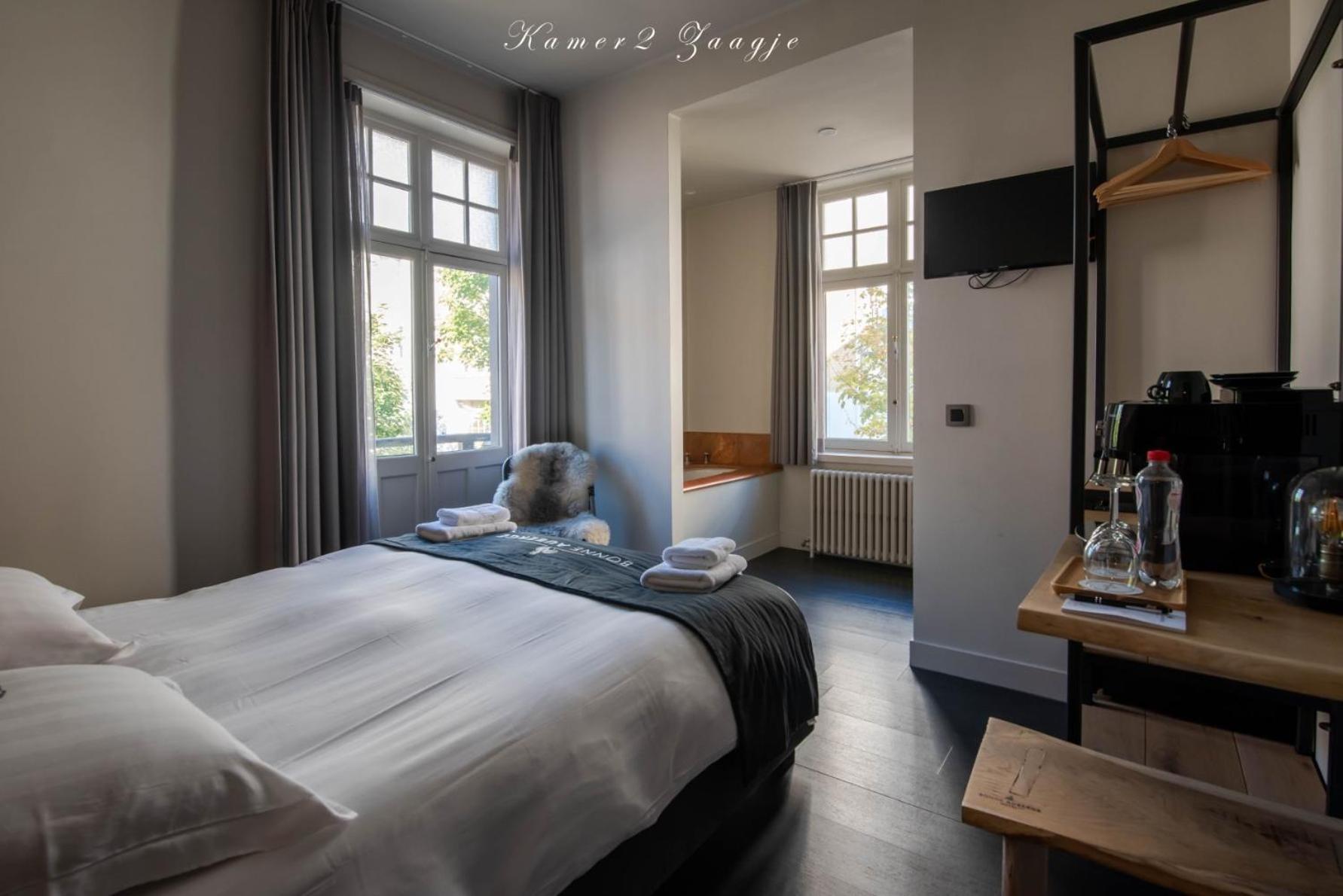 Hotel Bonne Auberge (Adults Only) De Haan Exteriör bild